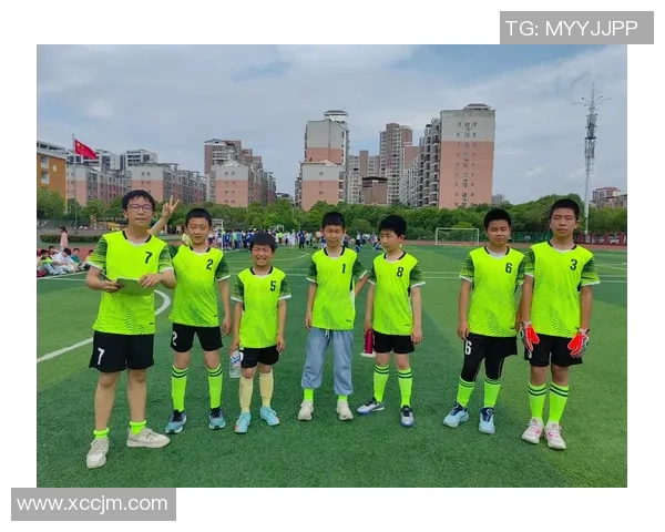 深度对话杨伟分享足球人生背后的故事与成长历程